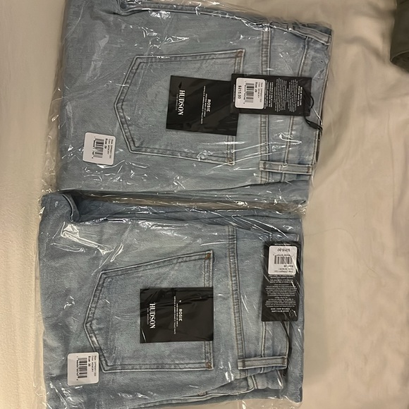 Hudson | Memory Denim Distressed Rosie Wide-Leg Ankle Jeans - Picture 6 of 8